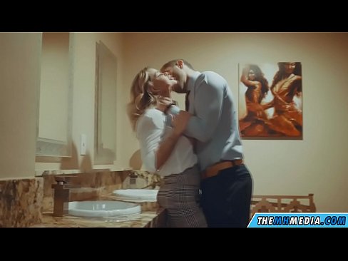 ❤️ როცა მკერდი ქერა აცდუნებს საჯარო საპირფარეშოში ️❌ პორნო ka.prendiporno.ru ❌️❤